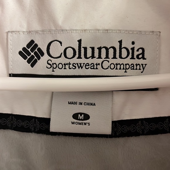 Columbia - lighter weight winter jacket - Picture 2 of 7